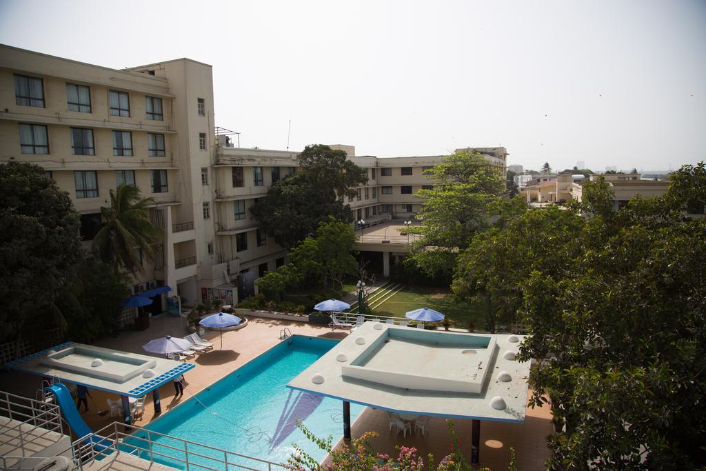 Beach Luxury Hotel Karatschi Exterior foto