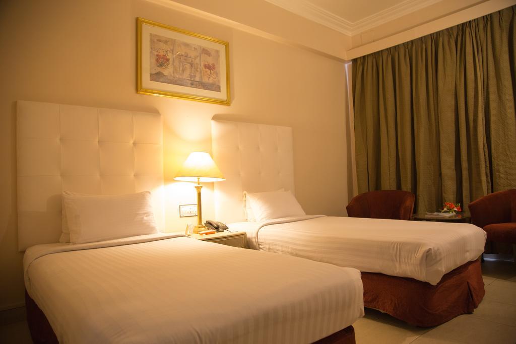Beach Luxury Hotel Karatschi Exterior foto